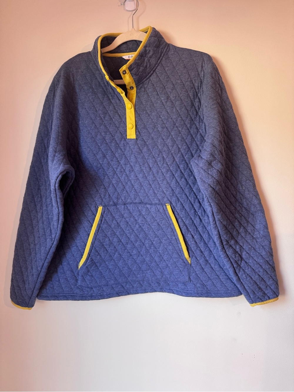Orvis Quilted heather Blue and yellow trim quarter placket mock neck Sweatshirt